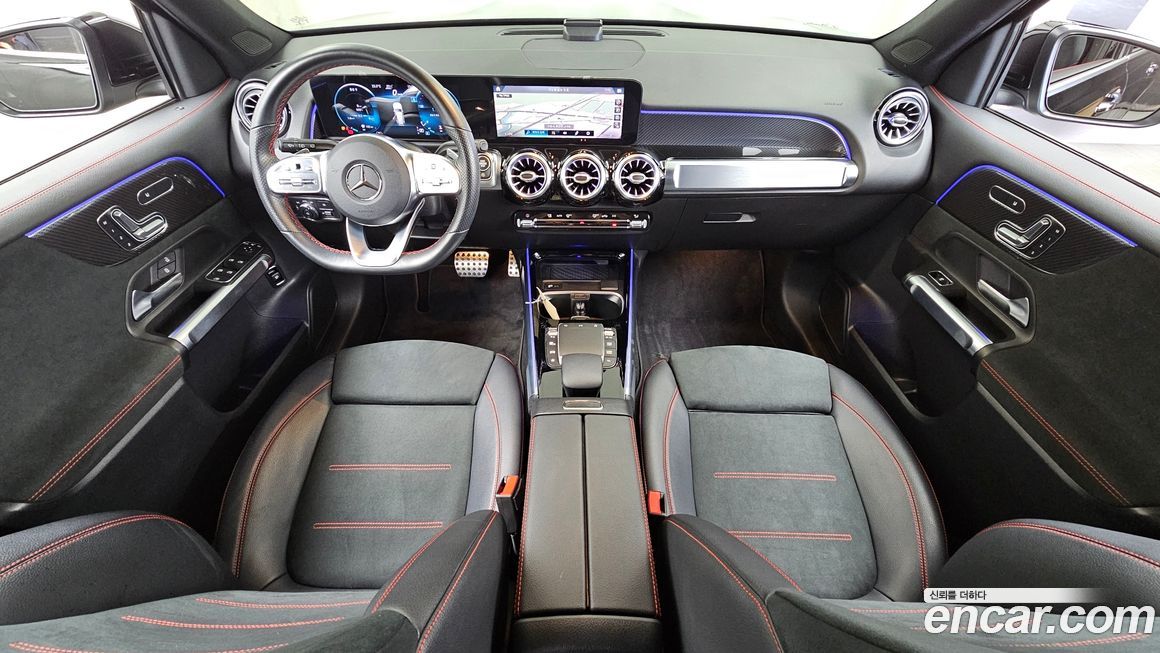 Mercedes-Benz GLB-Class 2021