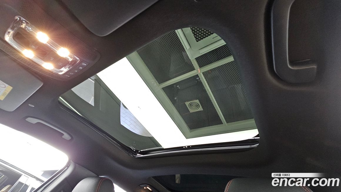 Mercedes-Benz GLB-Class 2021