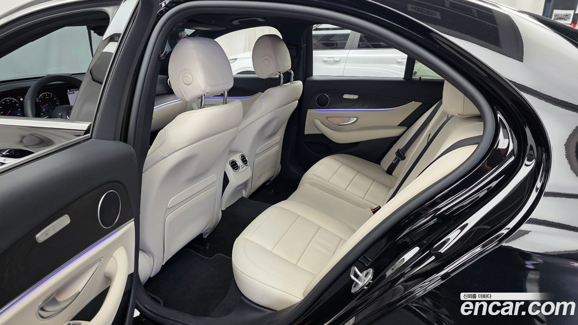 Mercedes-Benz E-Class 2023