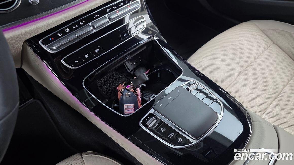 Mercedes-Benz E-Class 2023