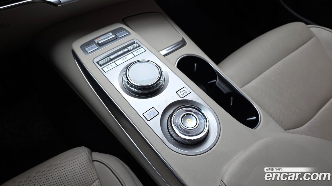 Genesis GV70 2021