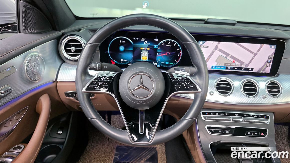 Mercedes-Benz E-Class 2021