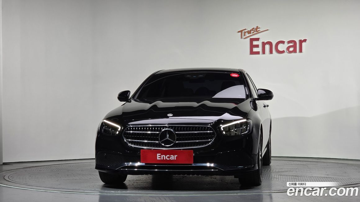 Mercedes-Benz E-Class 2023