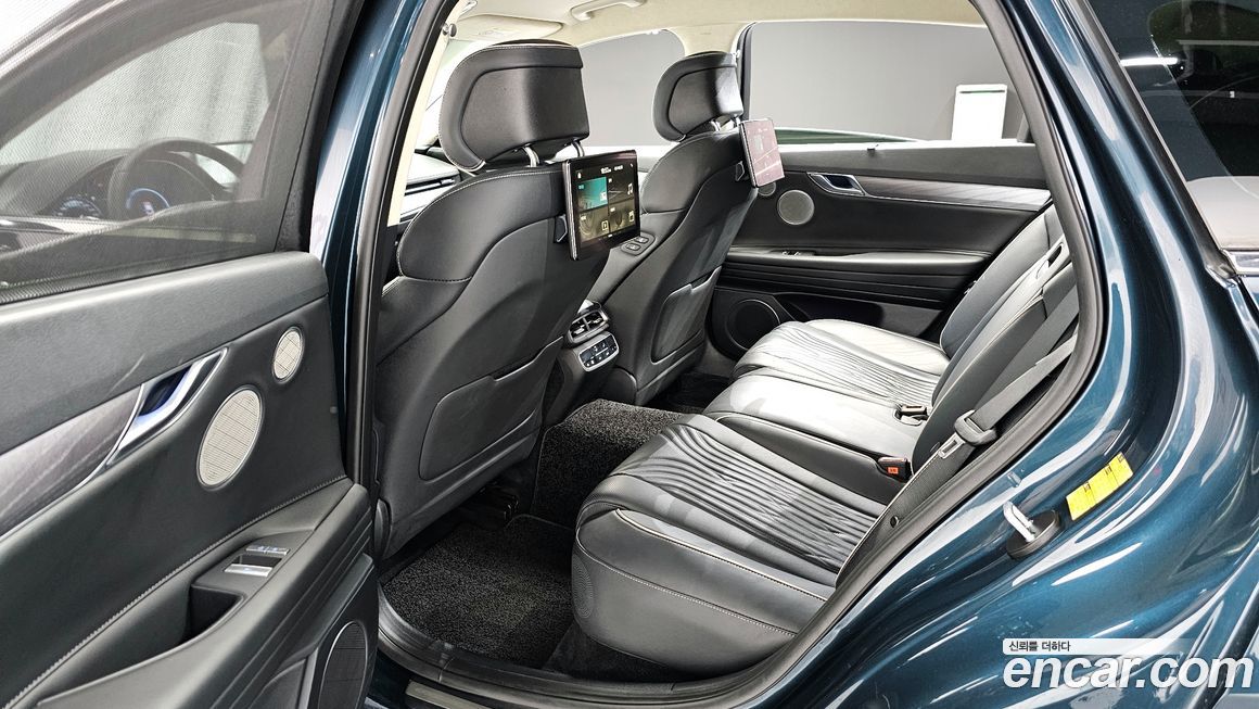 Genesis G80 2023