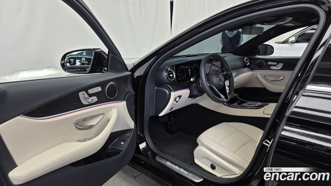 Mercedes-Benz E-Class 2023