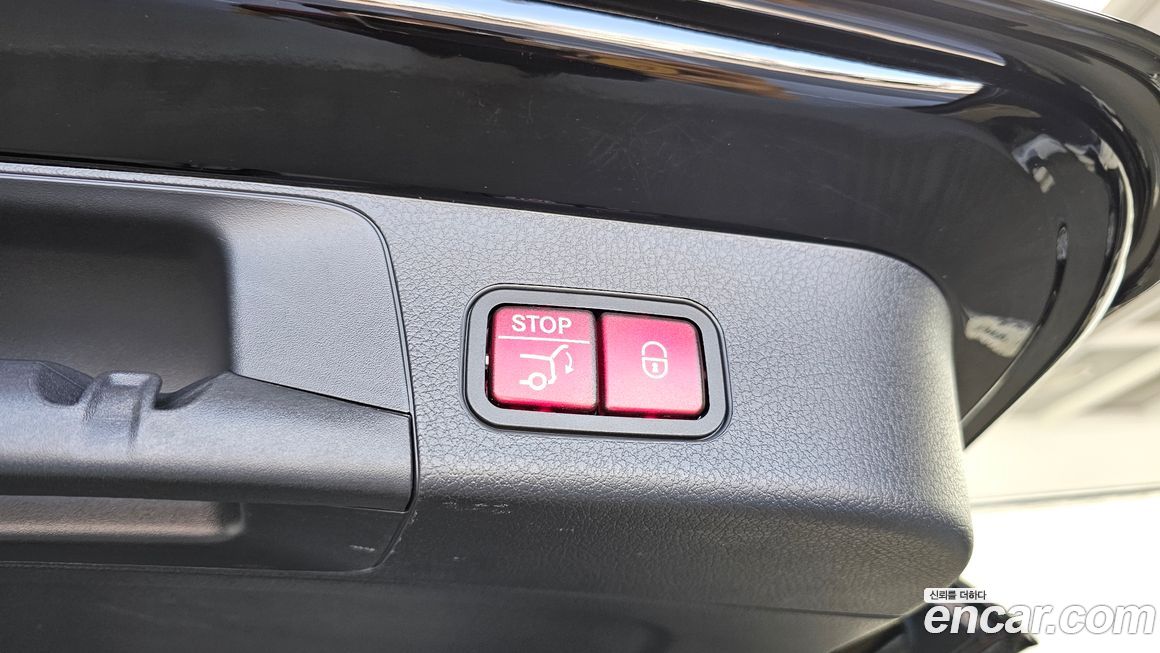 Mercedes-Benz GLB-Class 2021