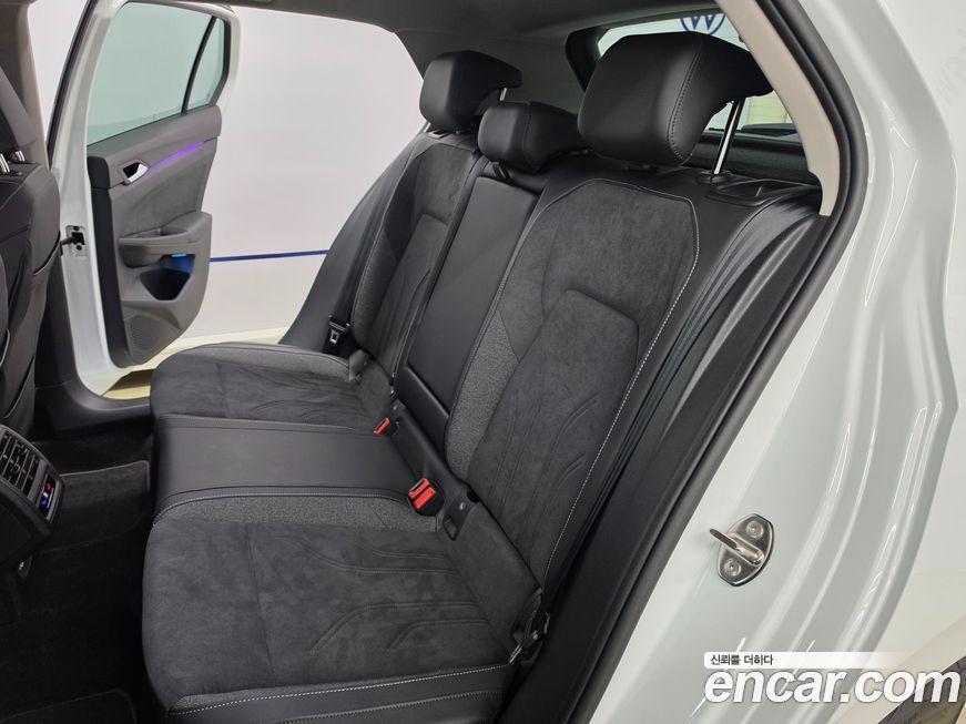 Volkswagen Golf 2025