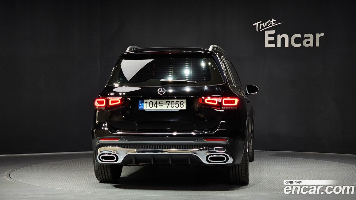 Mercedes-Benz GLB-Class 2021