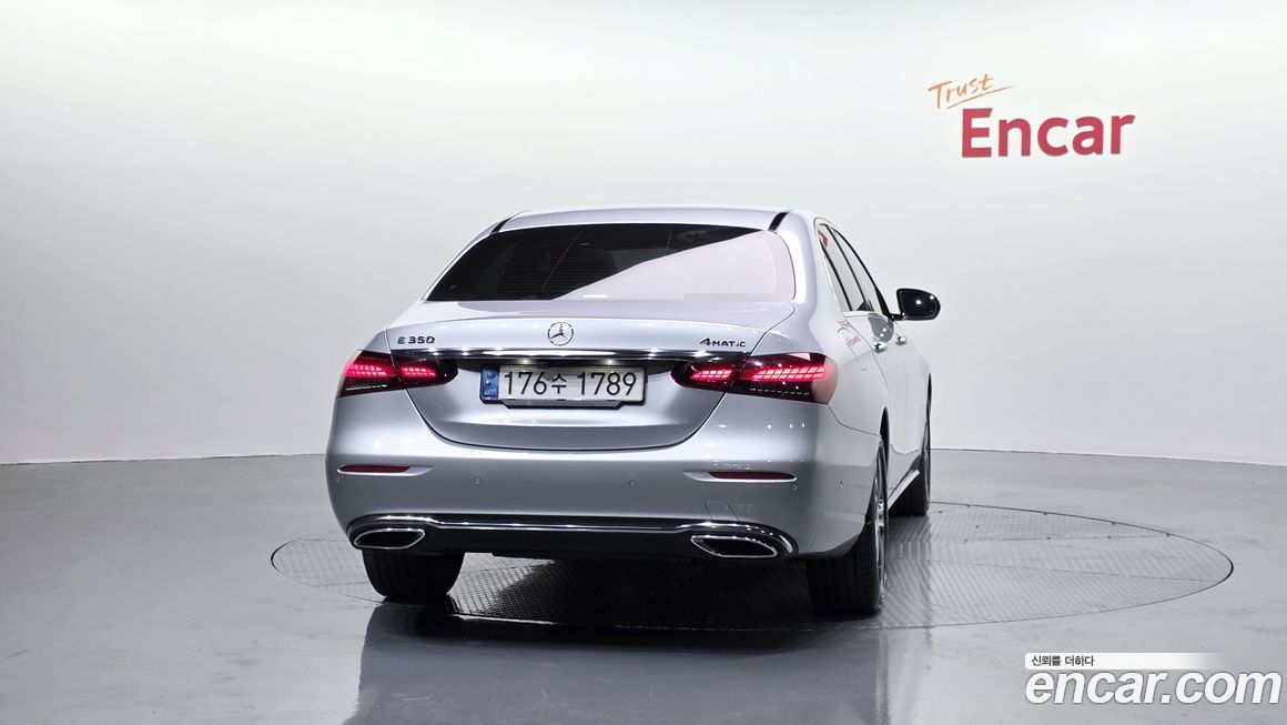 Mercedes-Benz E-Class 2021