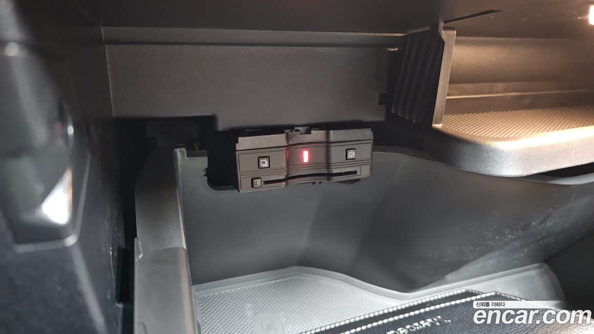 Mercedes-Benz GLB-Class 2021