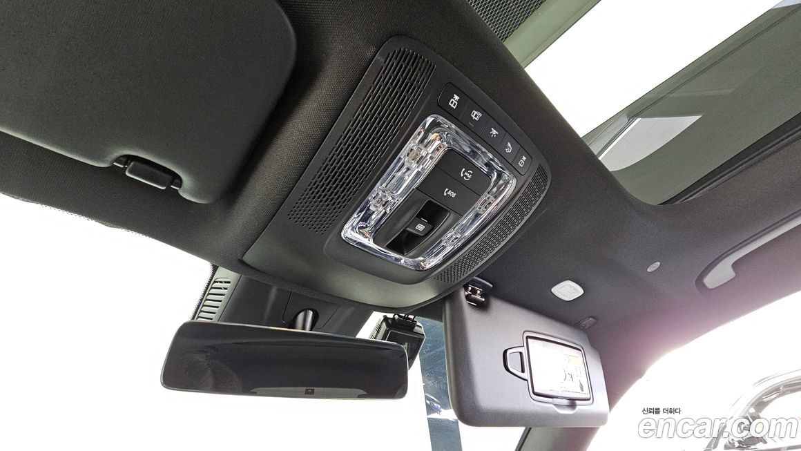 Mercedes-Benz GLB-Class 2021