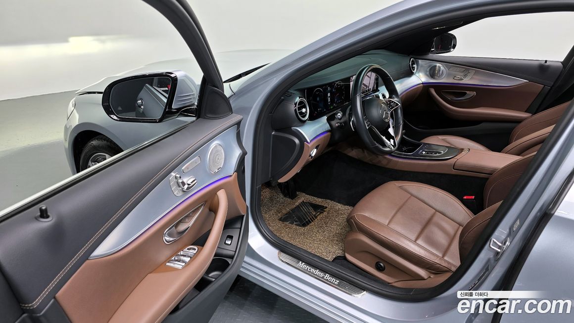 Mercedes-Benz E-Class 2021