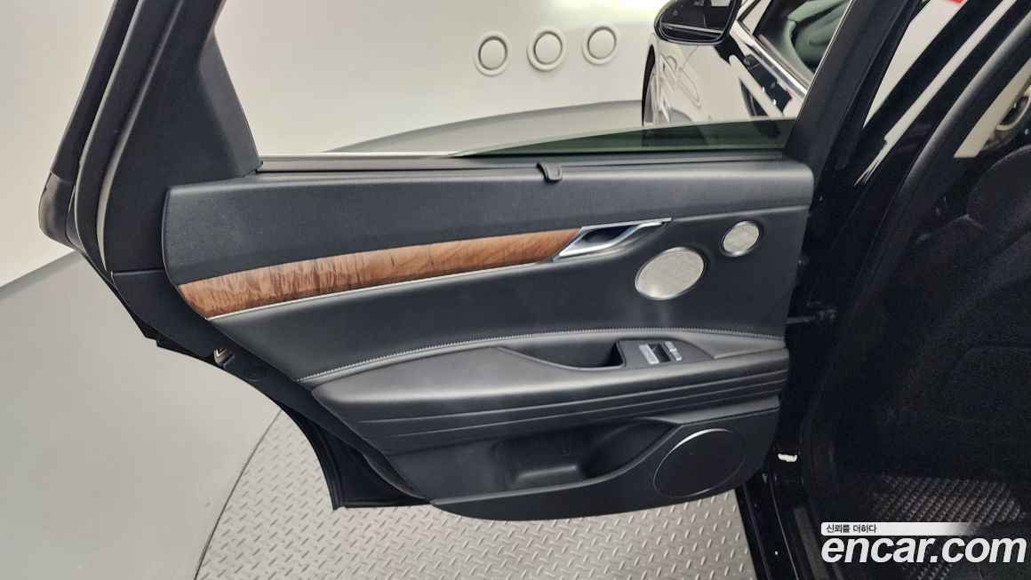 Genesis G80 2023