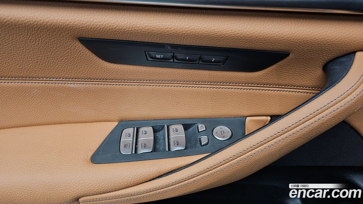 BMW 5-Series 2022