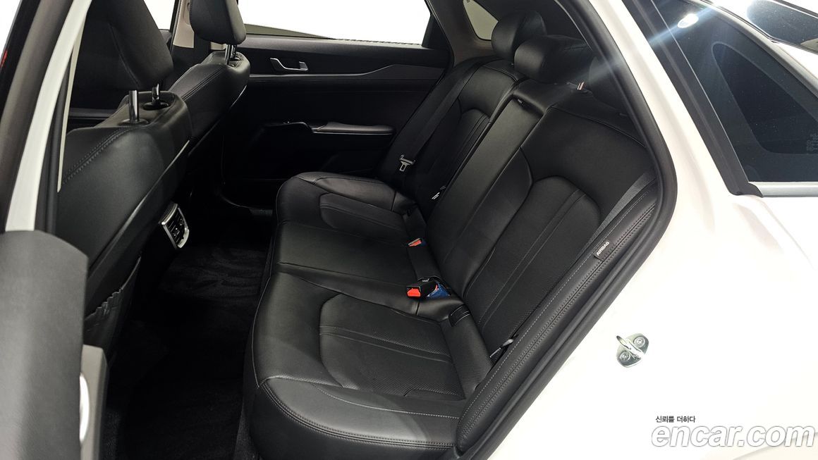 Kia K5 2023