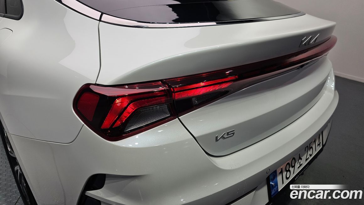 Kia K5 2023
