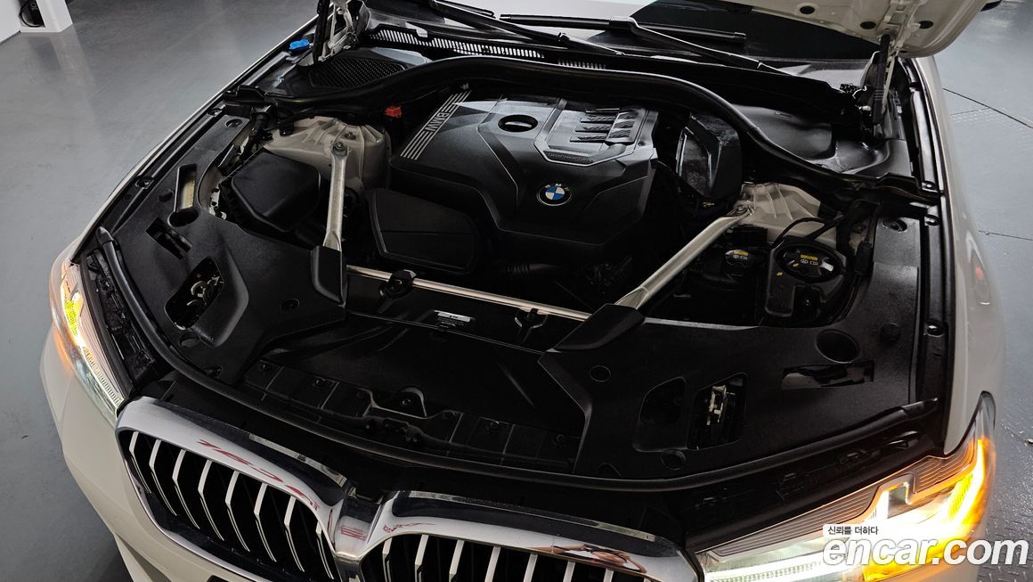 BMW 5-Series 2022