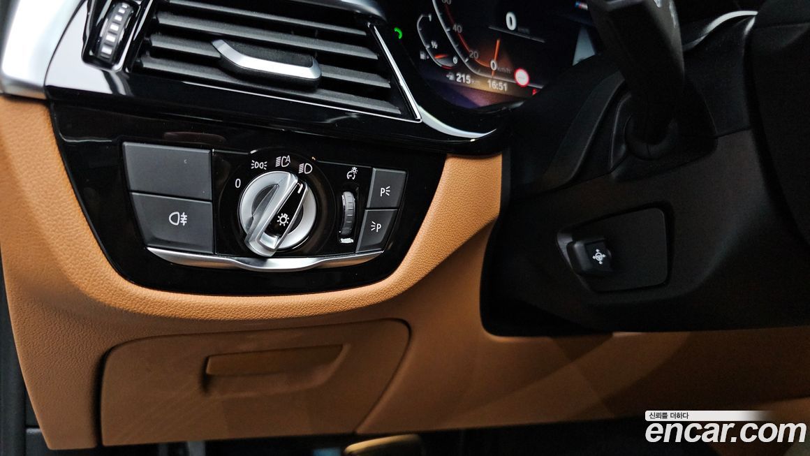 BMW 5-Series 2022