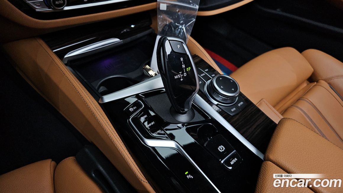 BMW 5-Series 2022