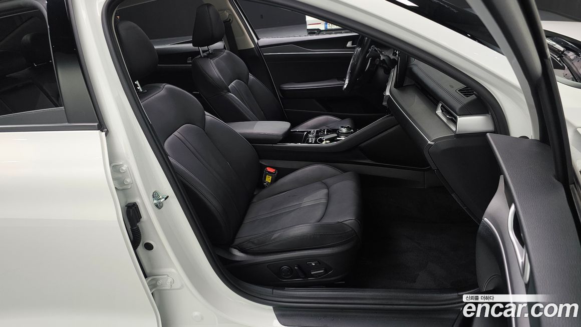 Kia K5 2023