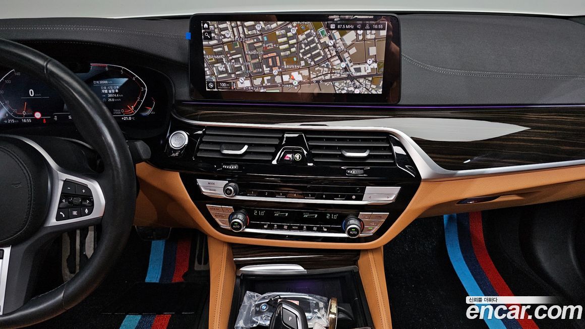 BMW 5-Series 2022