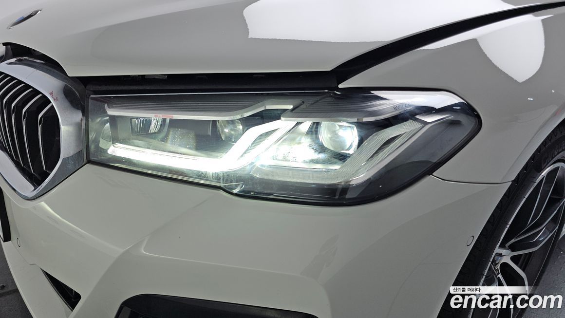 BMW 5-Series 2022