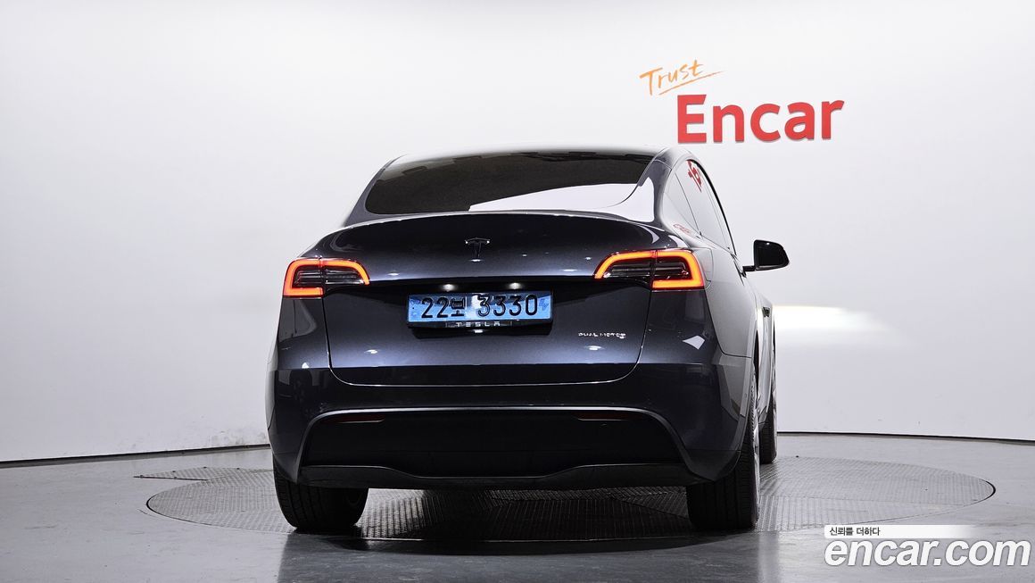 Tesla Model Y 2022