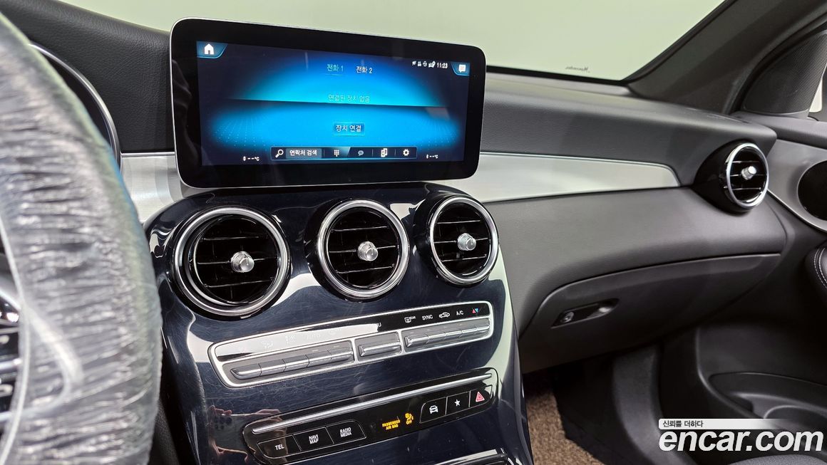 Mercedes-Benz GLC-Class 2021