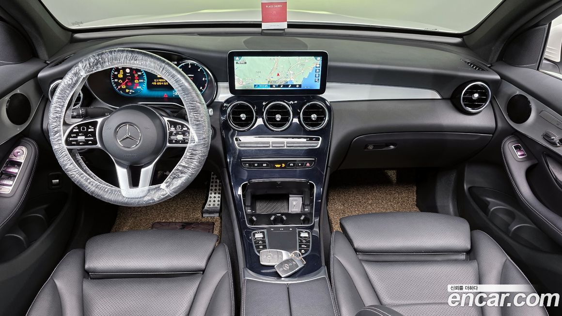 Mercedes-Benz GLC-Class 2021