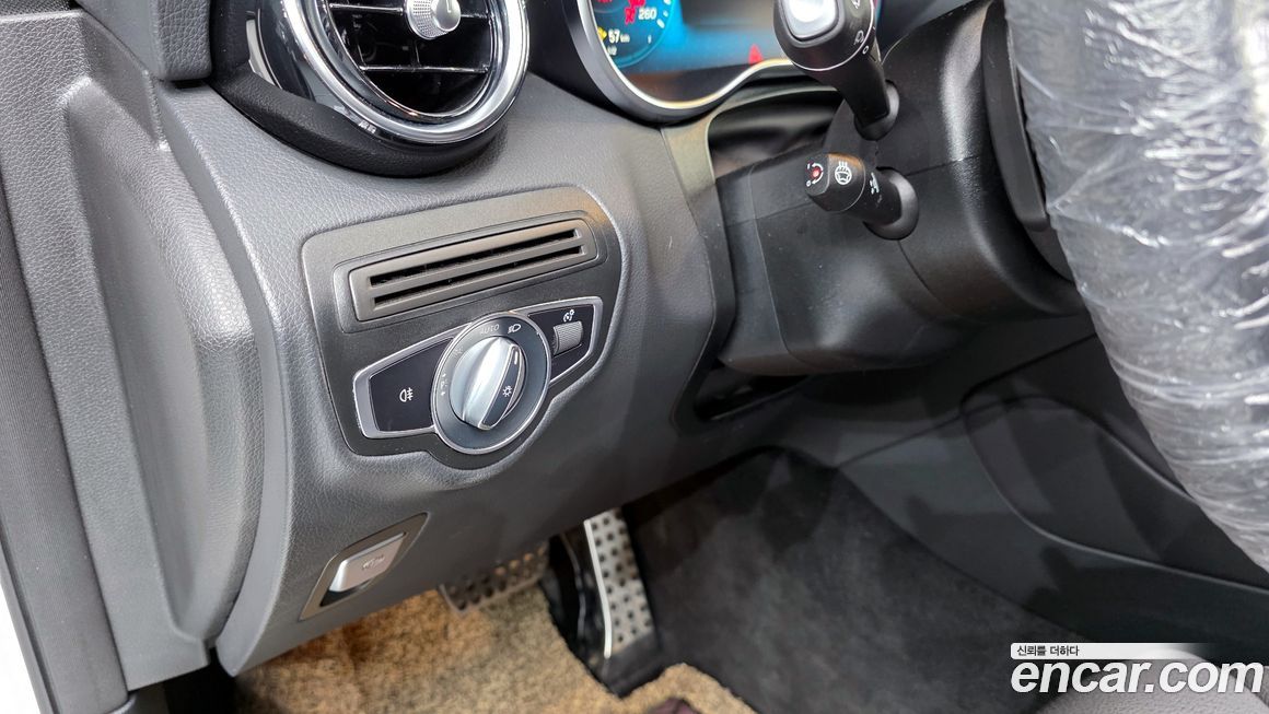 Mercedes-Benz GLC-Class 2021