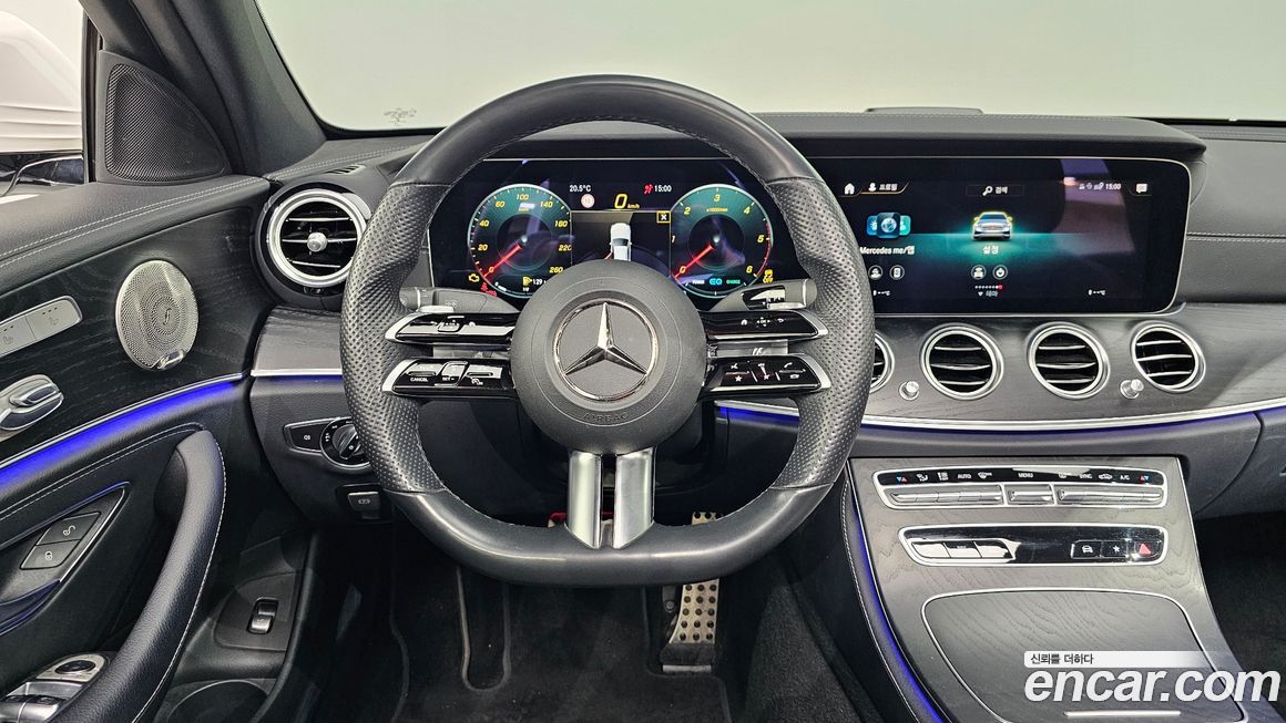 Mercedes-Benz E-Class 2022