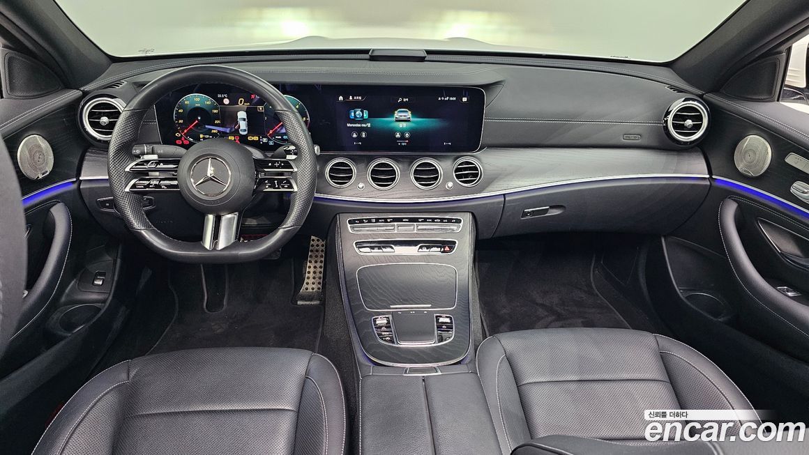 Mercedes-Benz E-Class 2022