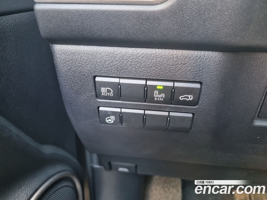 Lexus NX 2021