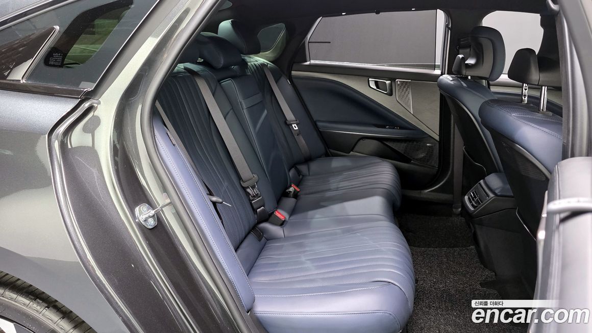 Kia K8 2025