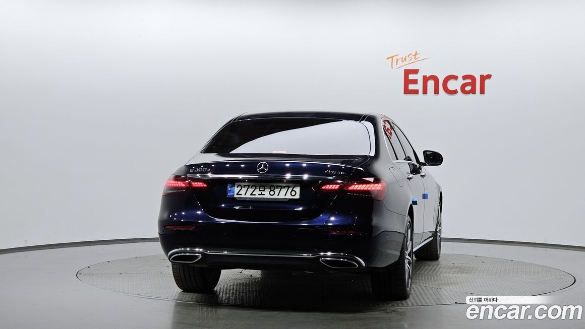 Mercedes-Benz E-Class 2022