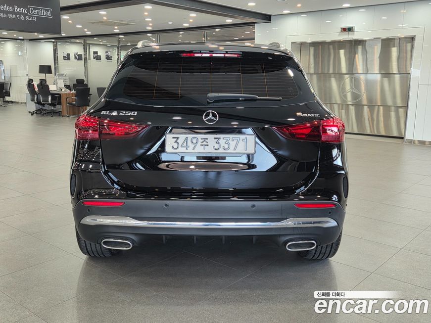 Mercedes-Benz GLA-Class 2024