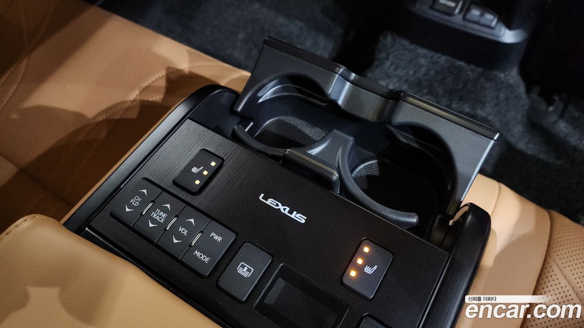 Lexus ES 2023