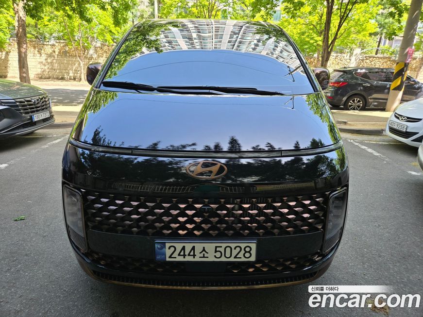 Hyundai Staria 2025