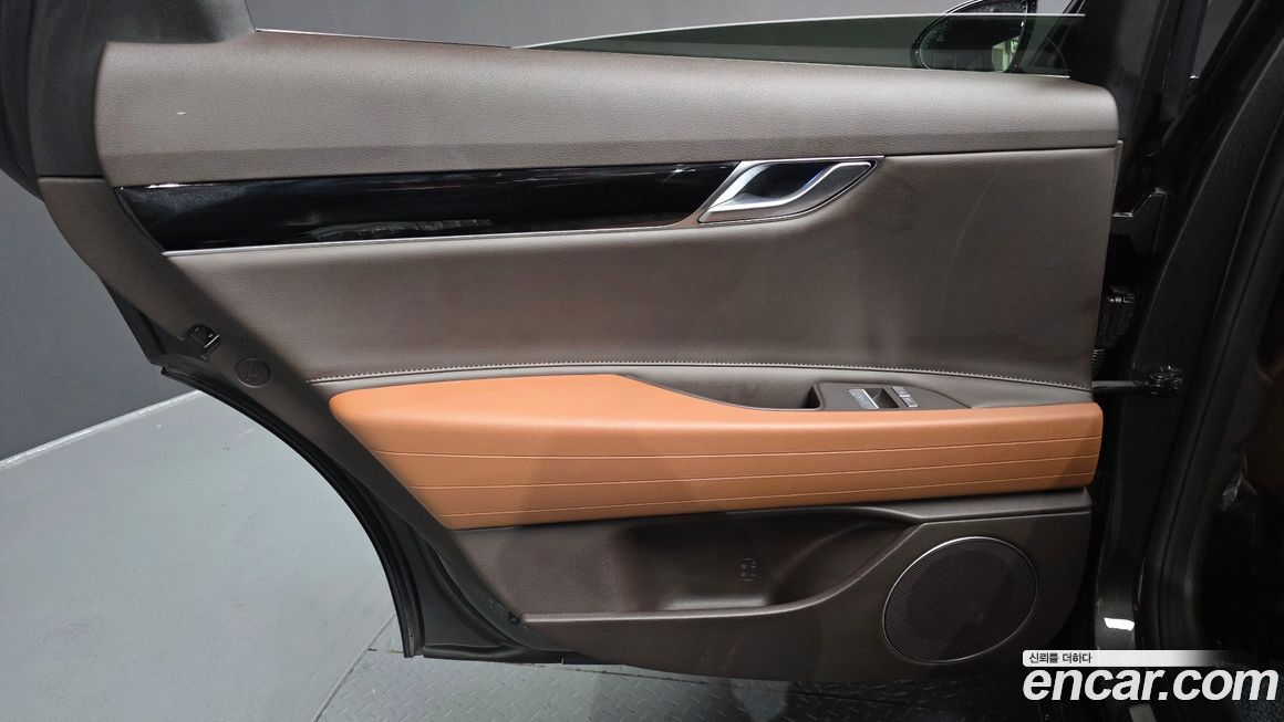 Genesis G80 2023