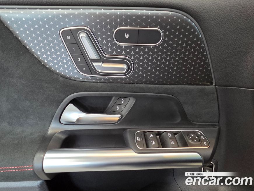 Mercedes-Benz GLA-Class 2024