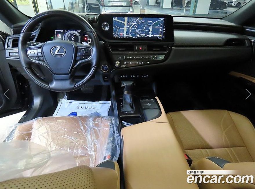 Lexus ES 2022