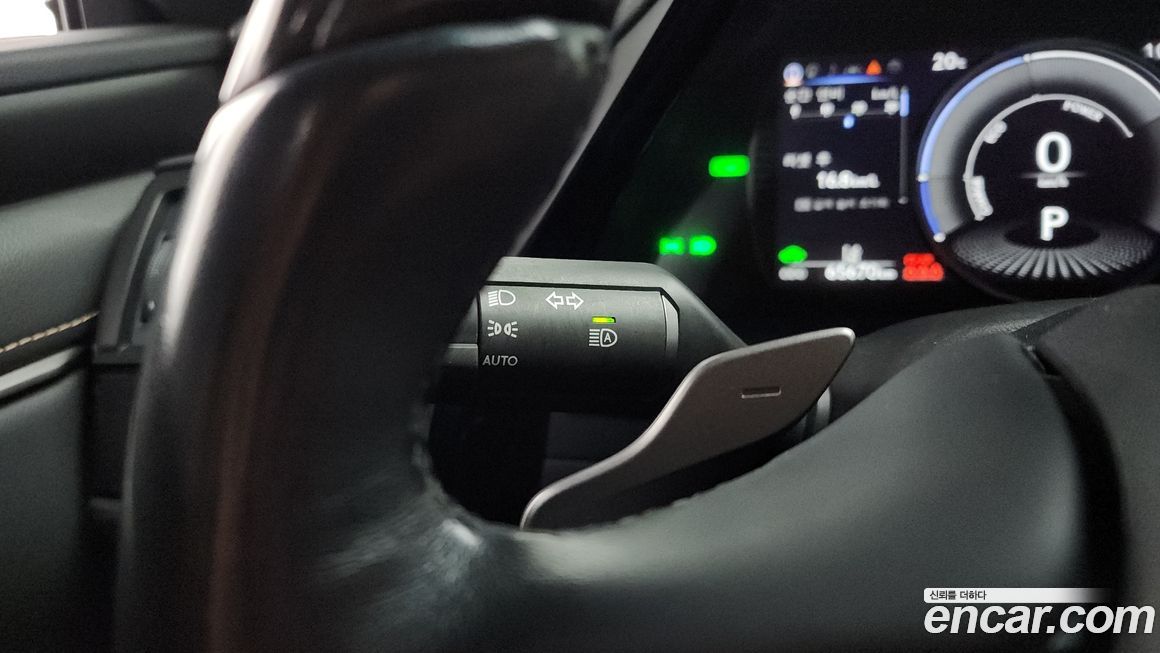 Lexus ES 2023