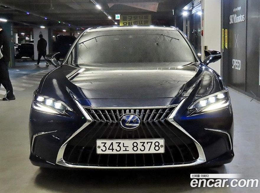 Lexus ES 2022