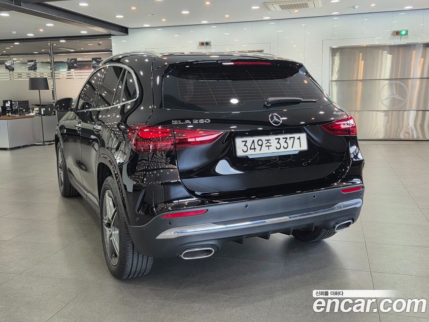 Mercedes-Benz GLA-Class 2024