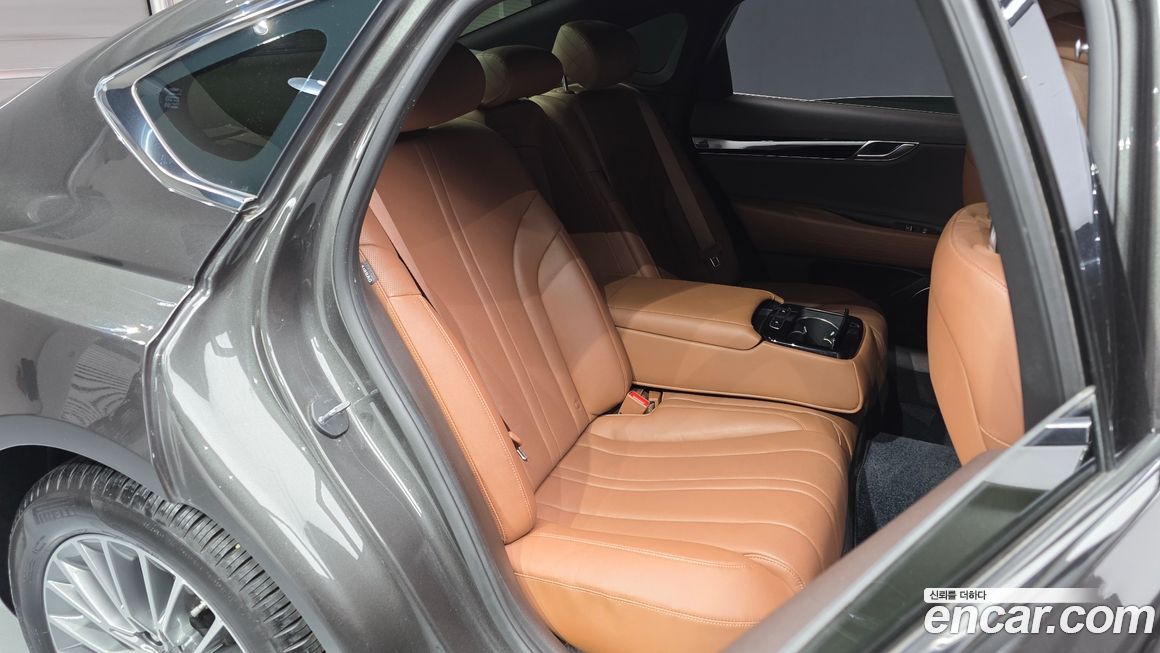 Genesis G80 2023