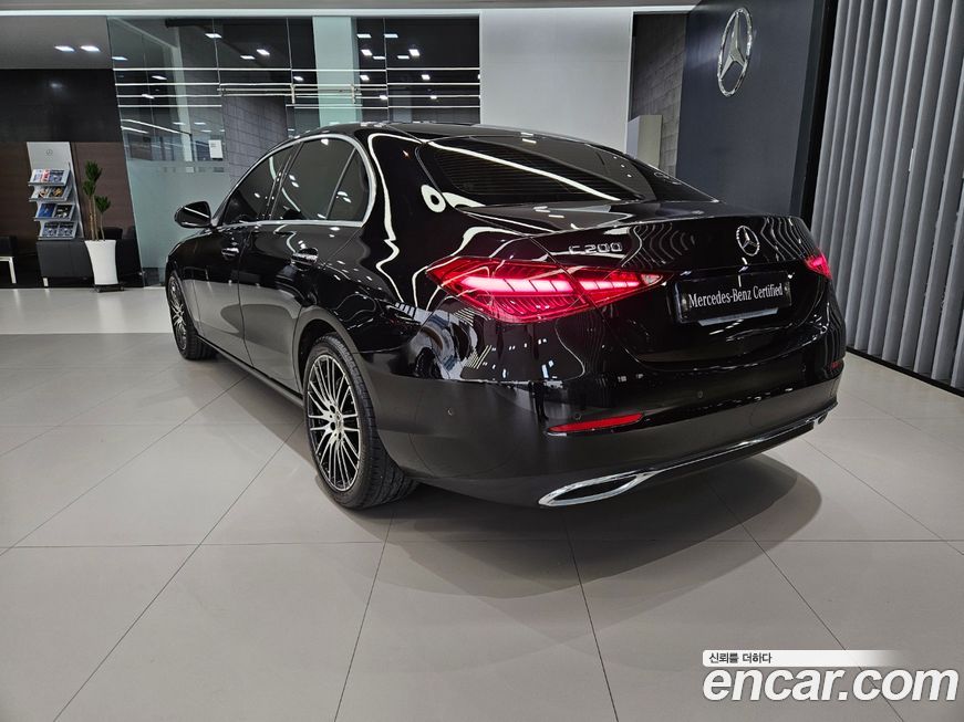Mercedes-Benz C-Class 2024
