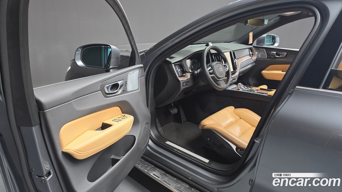 Volvo XC60 2021