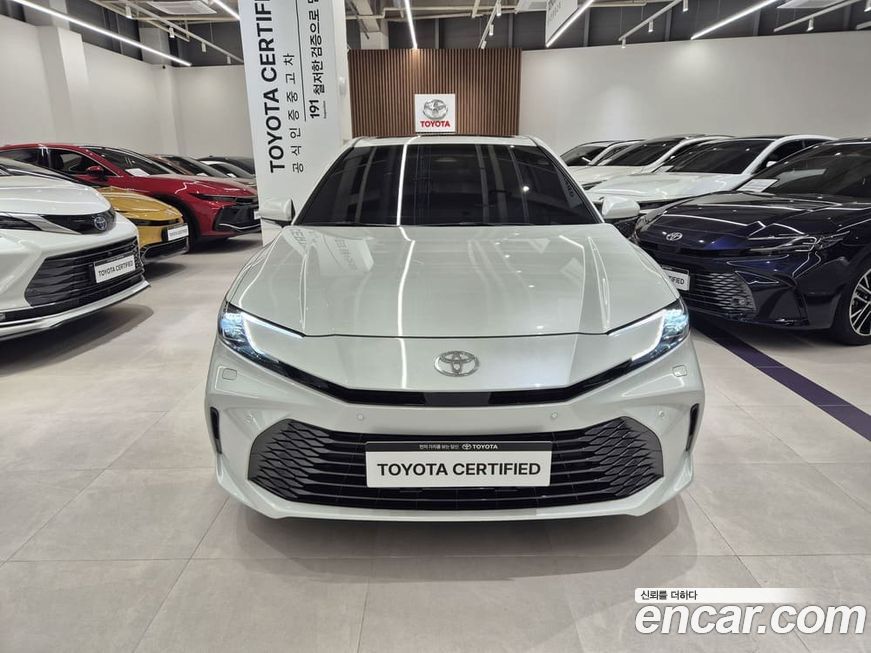 Toyota Camry 2025