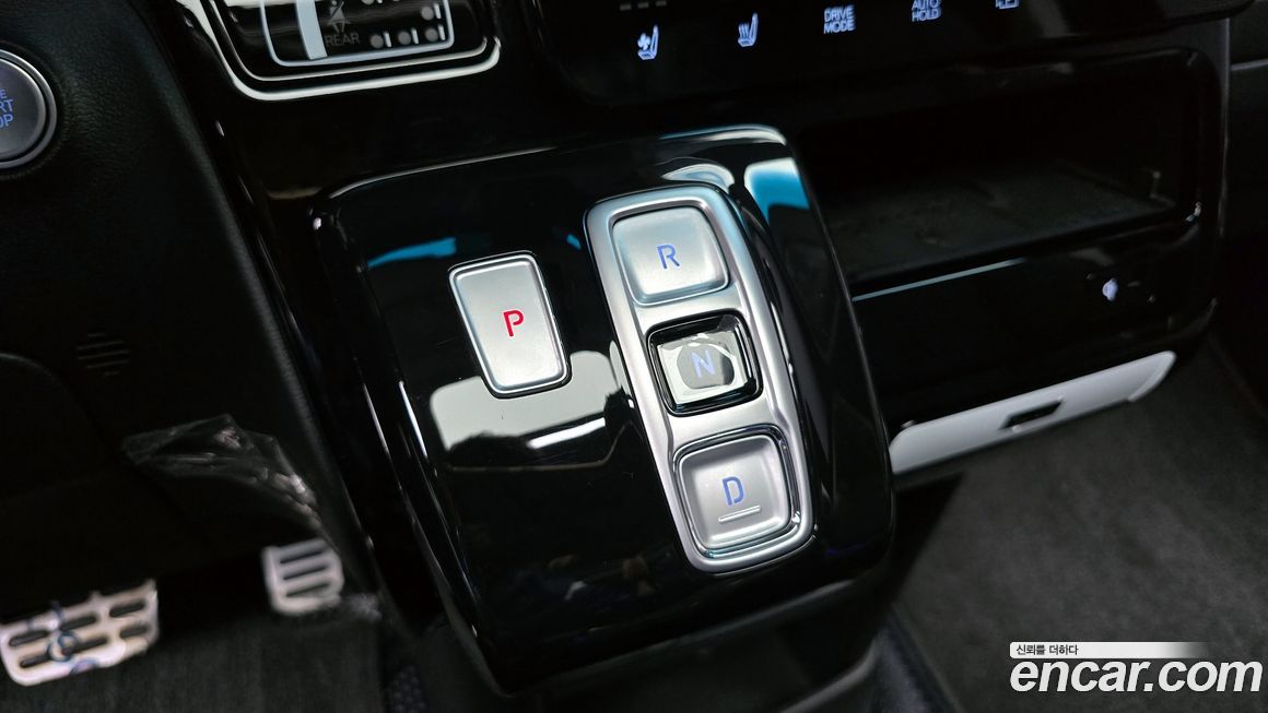 Hyundai Staria 2023