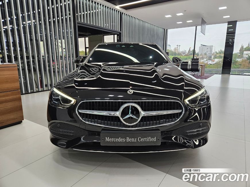 Mercedes-Benz C-Class 2024